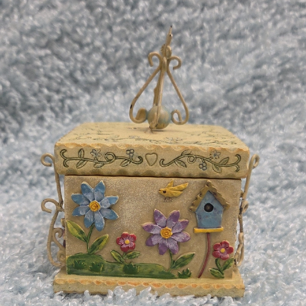 Decorative Floral Jewelry Box
